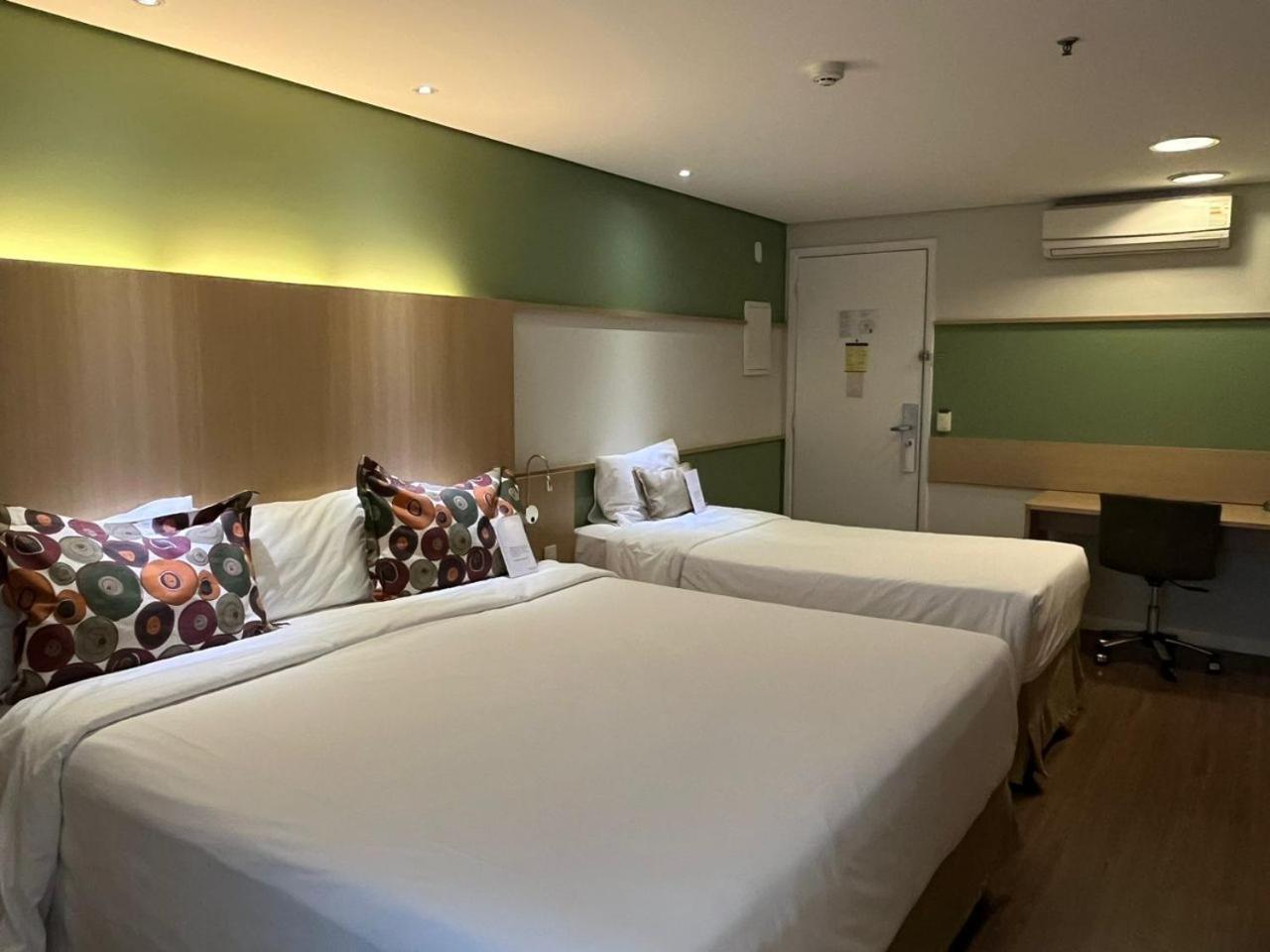 圣保罗纳克斯尤尼达斯美居酒店 外观 照片