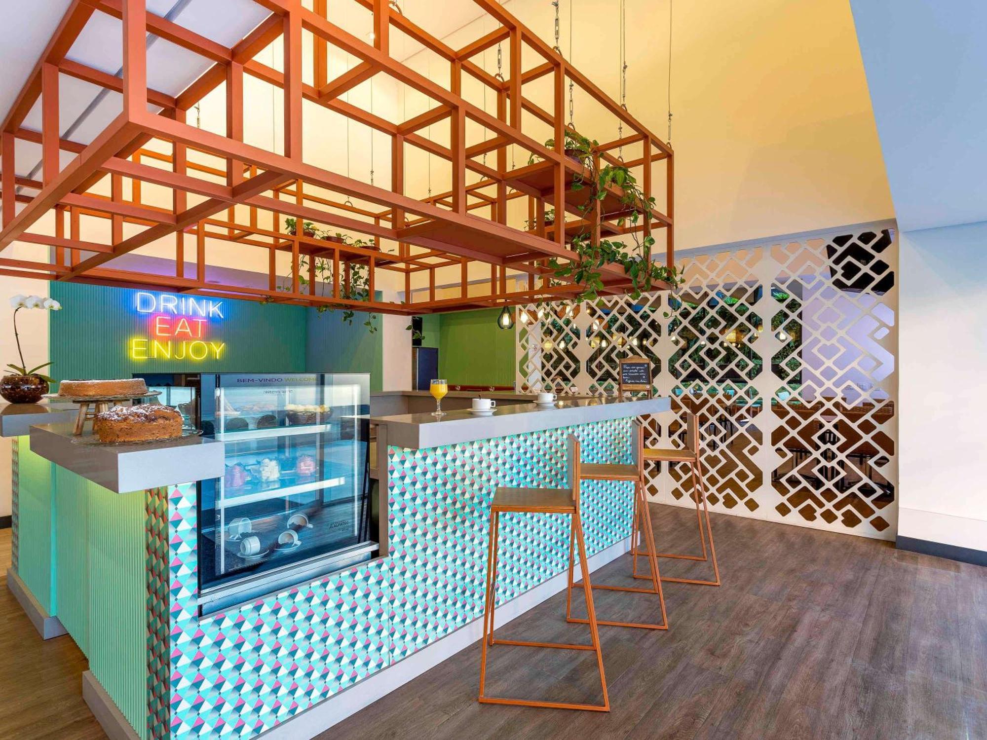 圣保罗纳克斯尤尼达斯美居酒店 外观 照片